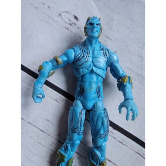 Hasbro Marvel Thor Movie Frost Giant Action Figure 5" 2011 - Picture 3 of 7